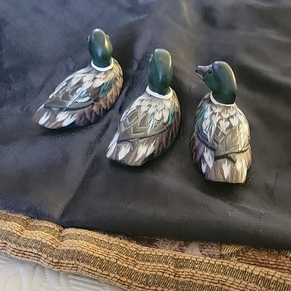 Decorative Bird Figurines - Green and Gray